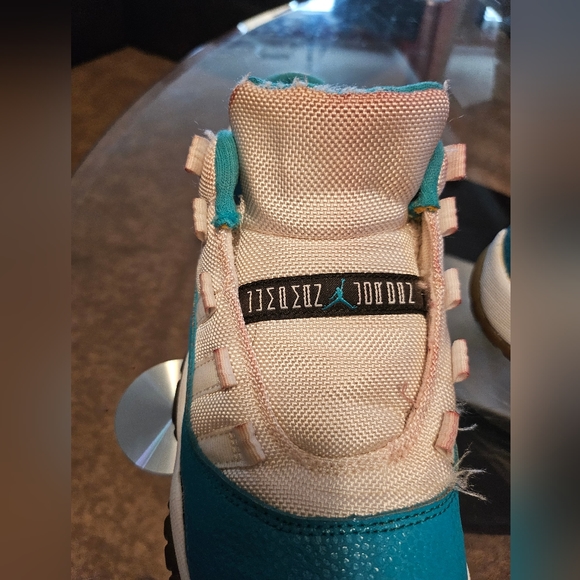 Air jordan 11 5.5 - Picture 7 of 8